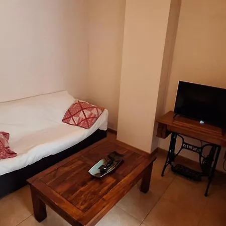 Casa 2 - Centro Benidorm- Solo Mayores De 30 Anos Y Familias Apartman *