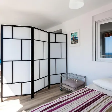 Διαμέρισμα Stylish And Modern Μπένιντορμ