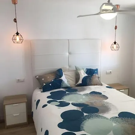 Διαμέρισμα Stylish And Modern Μπένιντορμ