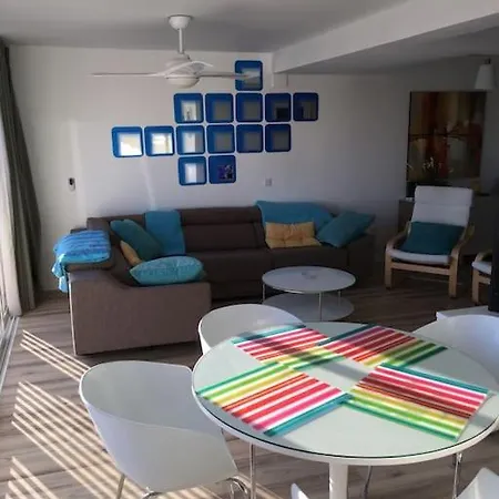 Stylish And Modern Διαμέρισμα