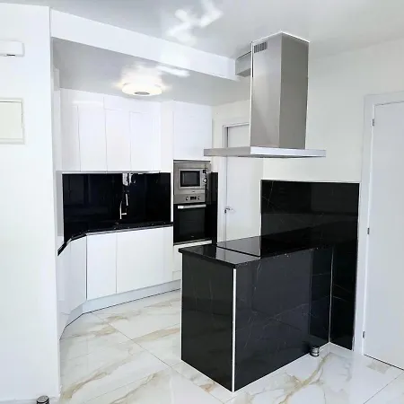 Appartement Piso Con Vistas Al Mar Y Plaza De Garaje Benidorm