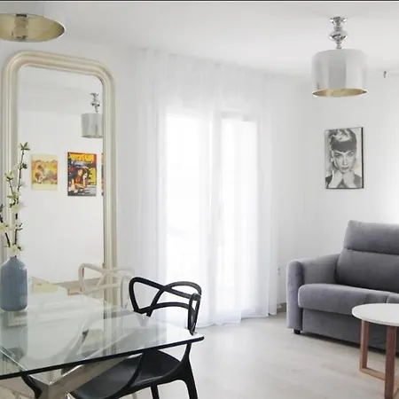 Olivia Trg Aparthotel