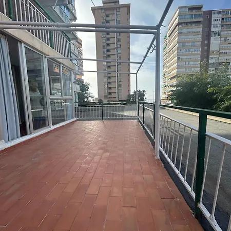 شقة Benidorm Beach Apartment