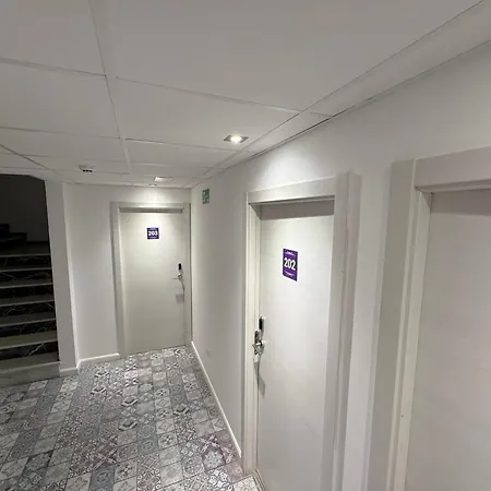 Hotel Bed And Breakfast Benidorm 2* Benidorm
