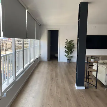 Piso Moderno De Lujo Junto A La Plaza Triangular