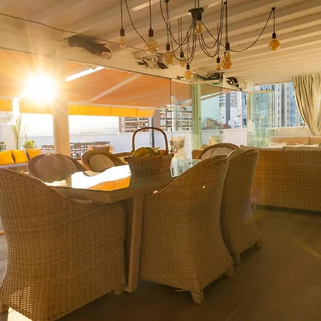 Fantástico ático Con Enorme Terraza Y Chill Out Apartamento