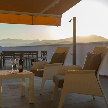 Fantástico ático Con Enorme Terraza Y Chill Out Apartamento *