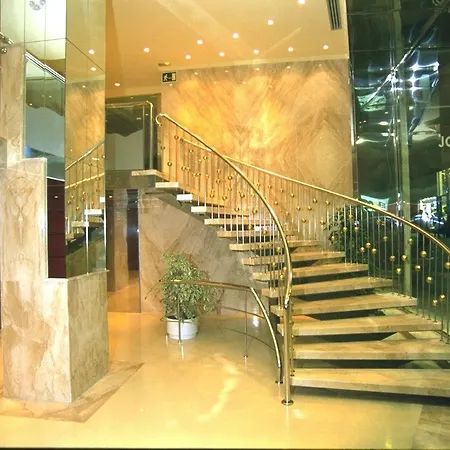 阿维尼达公寓 公寓式酒店 貝尼多姆