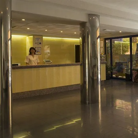 Lido Hotel 3*