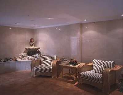阿维尼达公寓 公寓式酒店 貝尼多姆