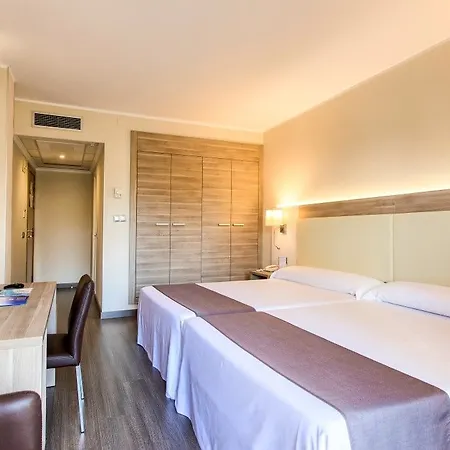 Hotel Benidorm East By Pierre & Vacances Hotel 4*