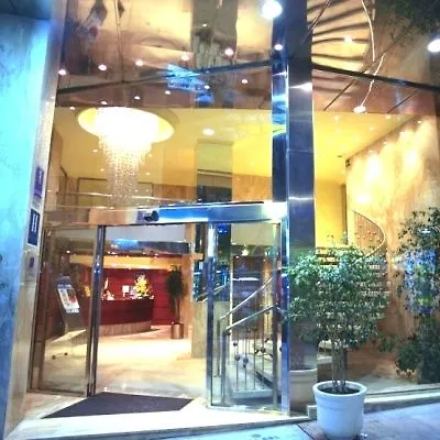 阿维尼达公寓 2*