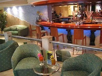 Avenida 2* بينايدورم