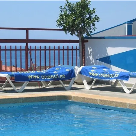 Port Fleming Hotel 2*