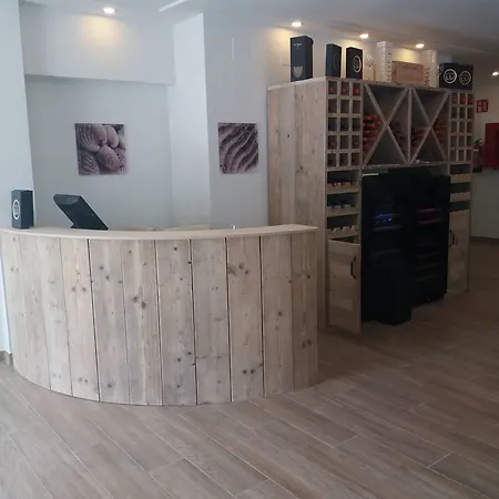 Moli Boutique