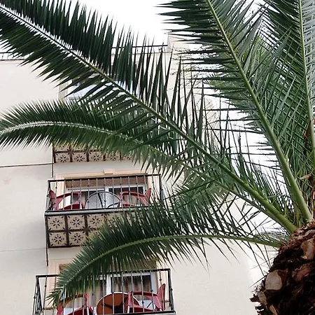 Hotel Queens - Adults Only 2*