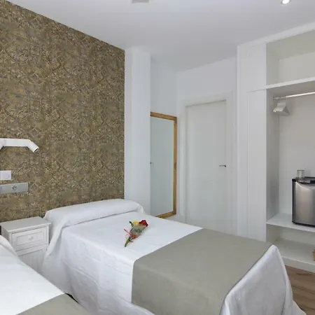 Hotel Castillo *