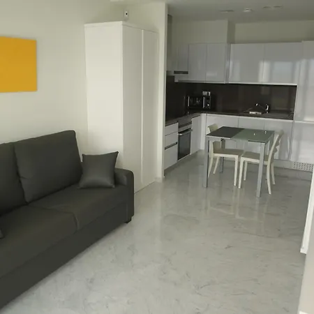 Gemelos 28 Levante Apartment