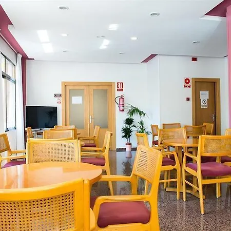 Hotel Celymar *