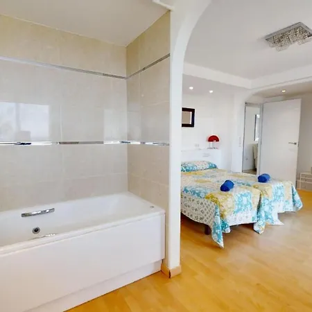 Luxury Beachfront Apartment Benidorm