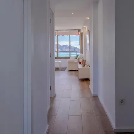 Poniente Apartment *