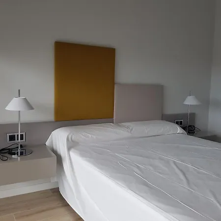Romero Apartments-sunset Waves-benidorm