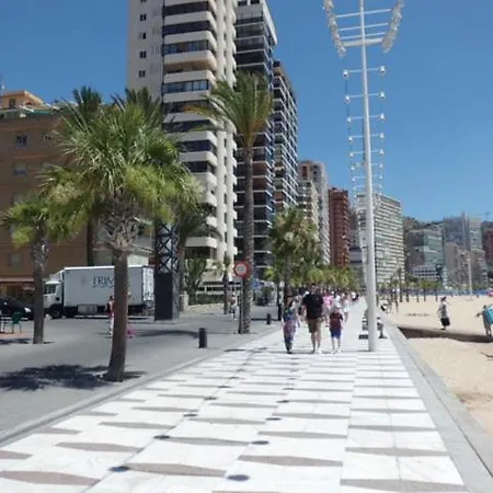 Disponible En Abril-wifi-3hab, 6 Pers, -piscina, Aire Acondi-parking Opcionable Extra