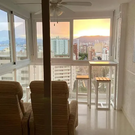 Ideal 2 * Benidorm