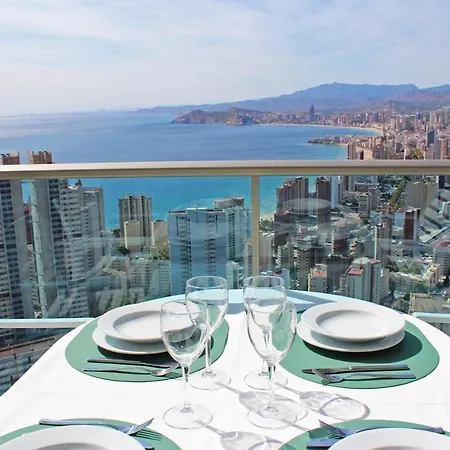 Skyline 33 Two Bedroom With Sea Views Apartment *
