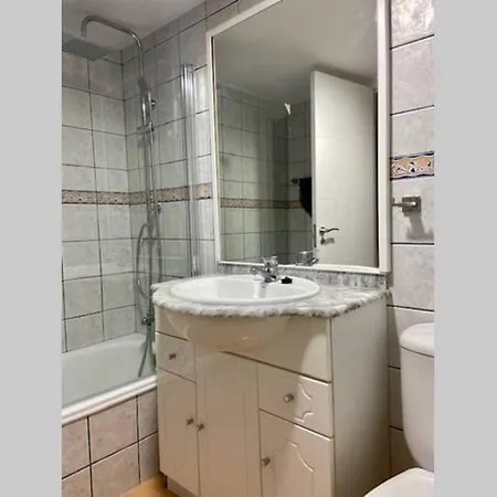 Ideal 1 Apartment *