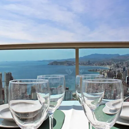 Skyline 33 Two Bedroom With Sea Views Apartment