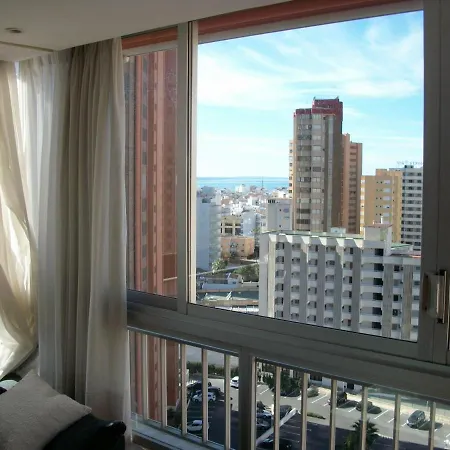 Alteanos, Centrico Y Confortable, Soleado, Con Piscina Y Jardines, Tenis, Parking Exterior Comunitario, Y La Playa Andando 10 Min * Benidorm