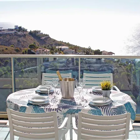 Apartment High Rise - Sea Views - Torre Lugano