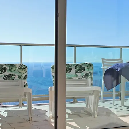 High Rise On The 39th Floor With Private Terrace And Sea Views Apartment *