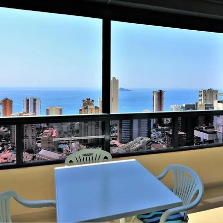 Seaside Oasis: Beachfront With Pool Apartment *
