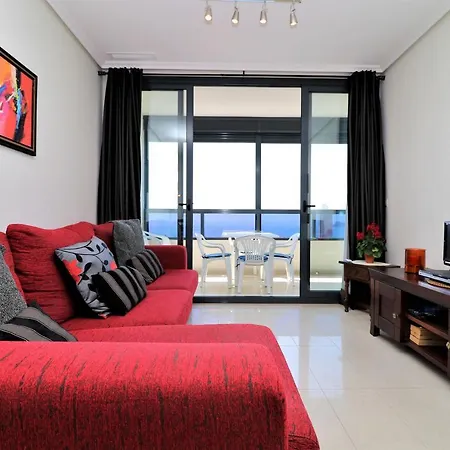Seaside Oasis: Beachfront With Pool Apartment *