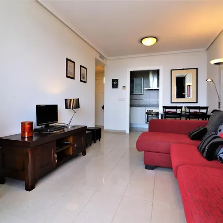 Seaside Oasis: Beachfront With Pool * Benidorm