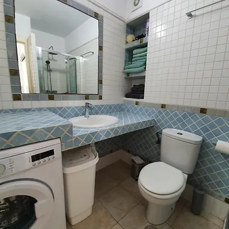 Los Fernandos, 1st Line Beachfront Poniente, 2 Bedroom Ocean Terrace Apartment Benidorm