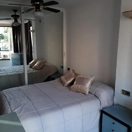 Apartamento Angela Apartment *