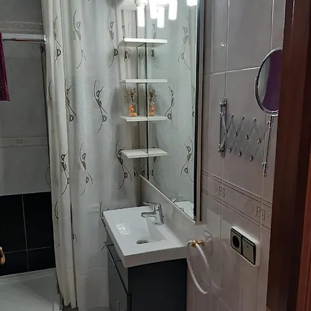 Lägenhet Apartamento Angela