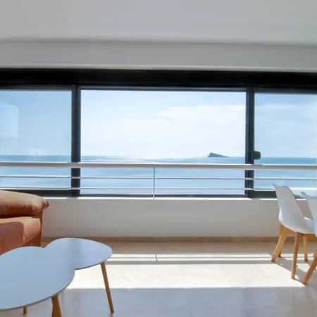 Luminoso En Primera Linea De Playa Apartment Benidorm