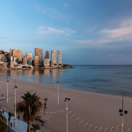 Luminoso En Primera Linea De Playa Benidorm