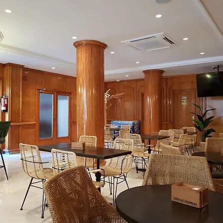 泰勒马尔酒店