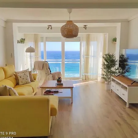 Adela Beach Apartment, Lujo En 1ª Linea De Playa Apartment