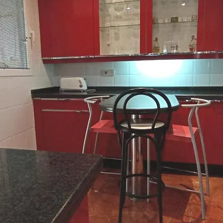 Alteanos, Centrico Y Confortable, Soleado, Con Piscina Y Jardines, Tenis, Parking Exterior Comunitario, Y La Playa Andando 10 Min Apartment
