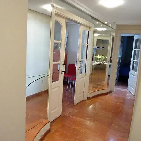 Alteanos, Centrico Y Confortable, Soleado, Con Piscina Y Jardines, Tenis, Parking Exterior Comunitario, Y La Playa Andando 10 Min * Benidorm
