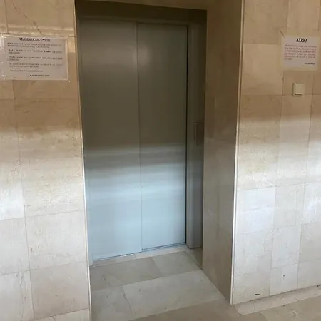 Apartamento Primera Línea De Playa, Benidorm. *