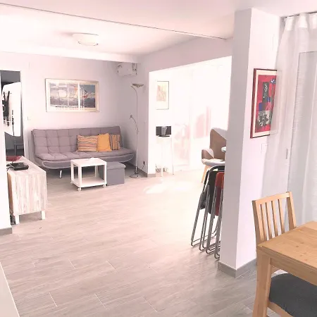 Apartamento Giner, Muy Centrico, Soleado, En Pleno Casco Historico, Frente La Playa De Levante, A Unos Pasos, Con Vistas Al Mar Apartment *