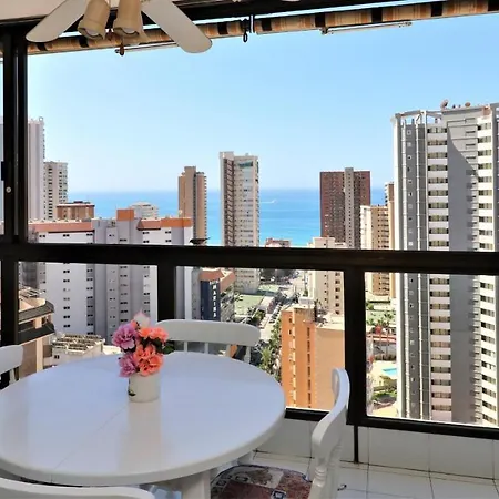 Gemelos 2 18-E * Benidorm