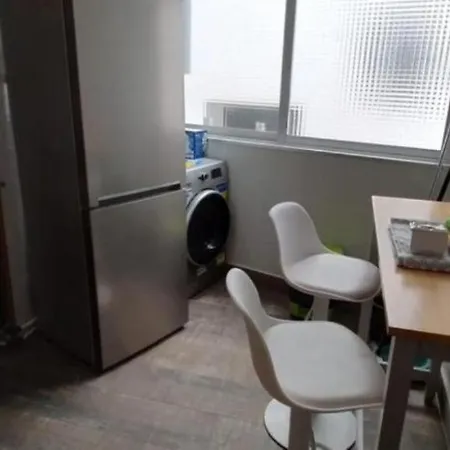 Apartamento A 150 Metros De La Playa En El Centro Apartment *